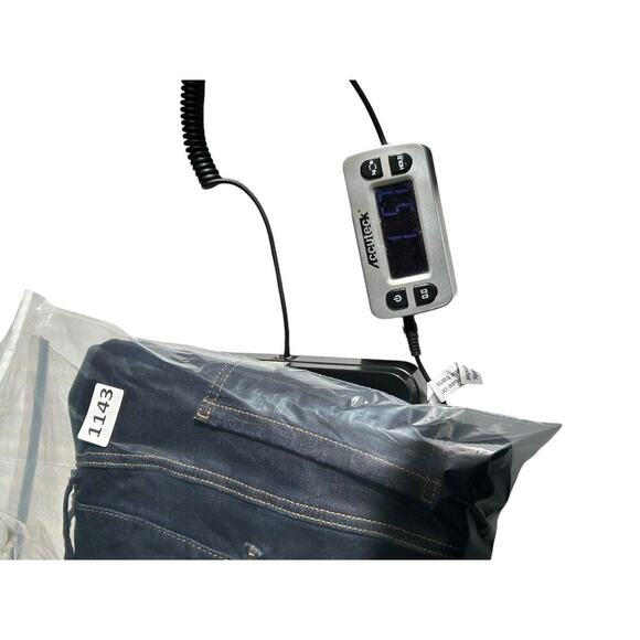 Torrid Jeans Size 24S Super Soft High-Rise Dark Wash Stretch Denim Jeggings - Picture 12 of 12